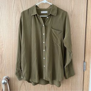 Everlane Silk Olive Green Long Sleeve Button Up Blouse